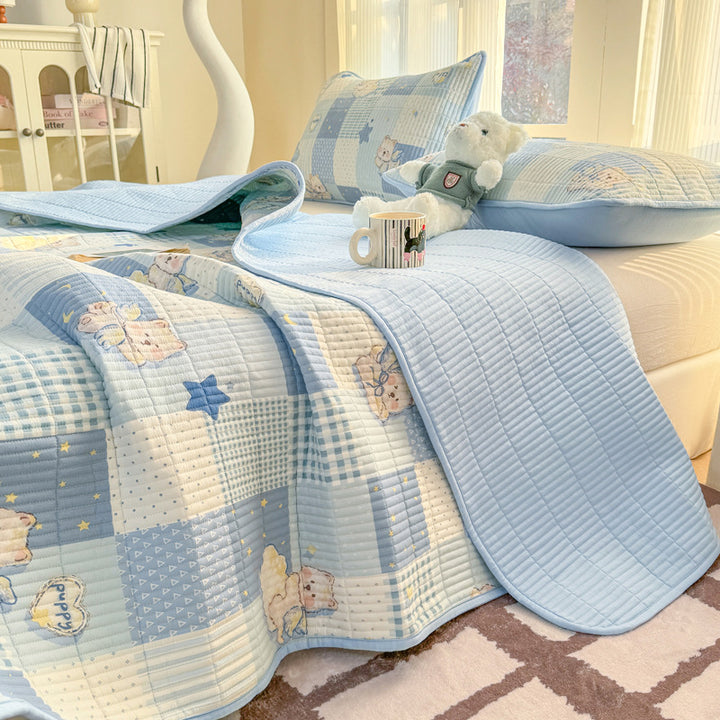 Heart Pattern Quilted Bedspread