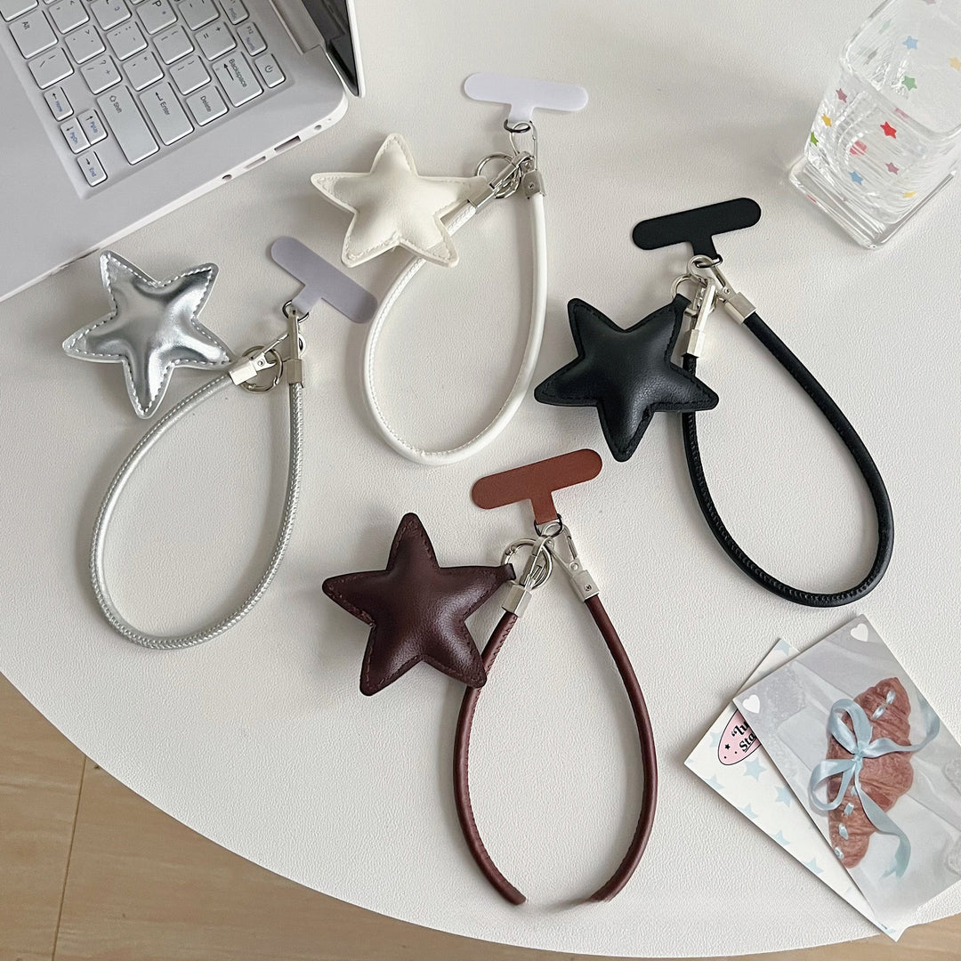 Star-Shaped Keychain Holder Stornfield