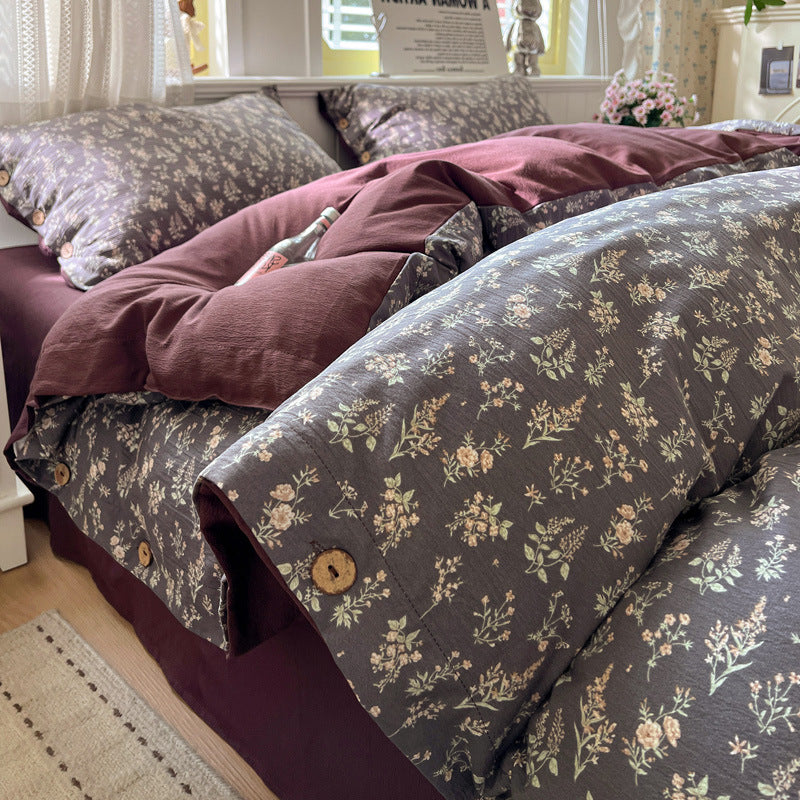 Floral Patterned Premium Bedspread