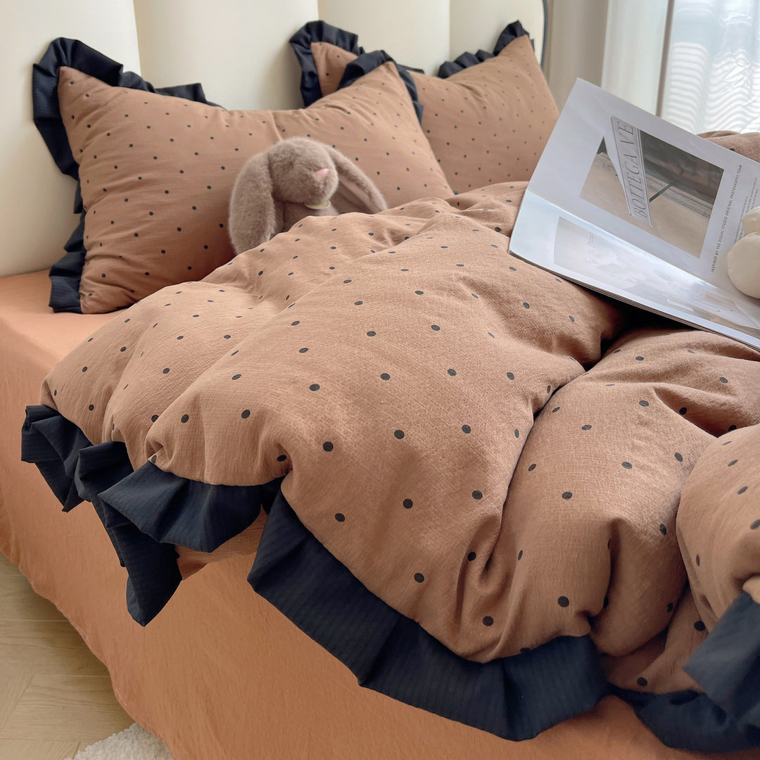 Polka Dot Ruffled Edge Duvet Cover and Pillowcase Set