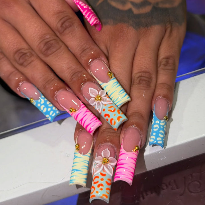 Artistic Press-On Nail Set