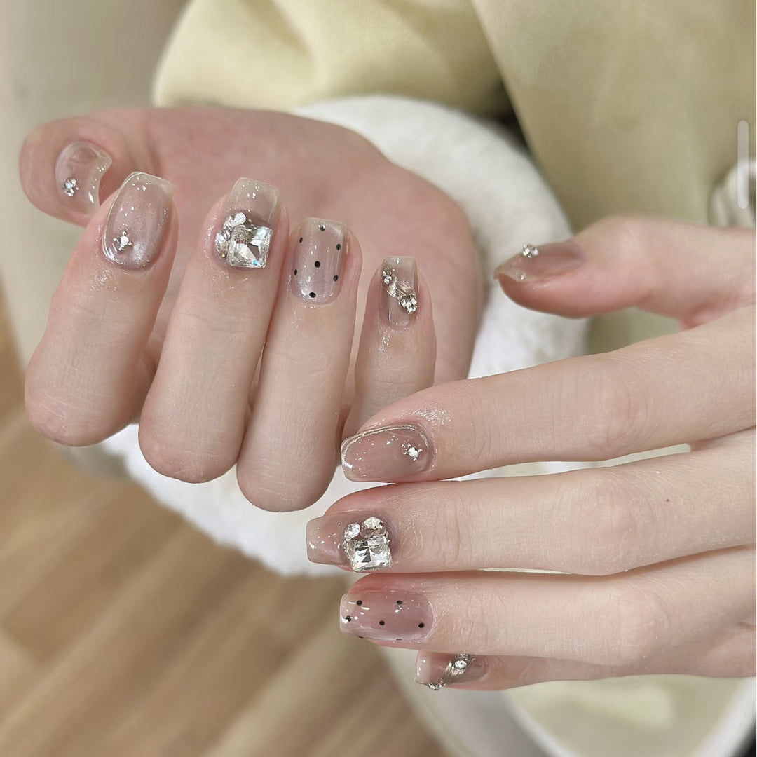 Luxury Decorative Press-On Nail Art Set Stornfield