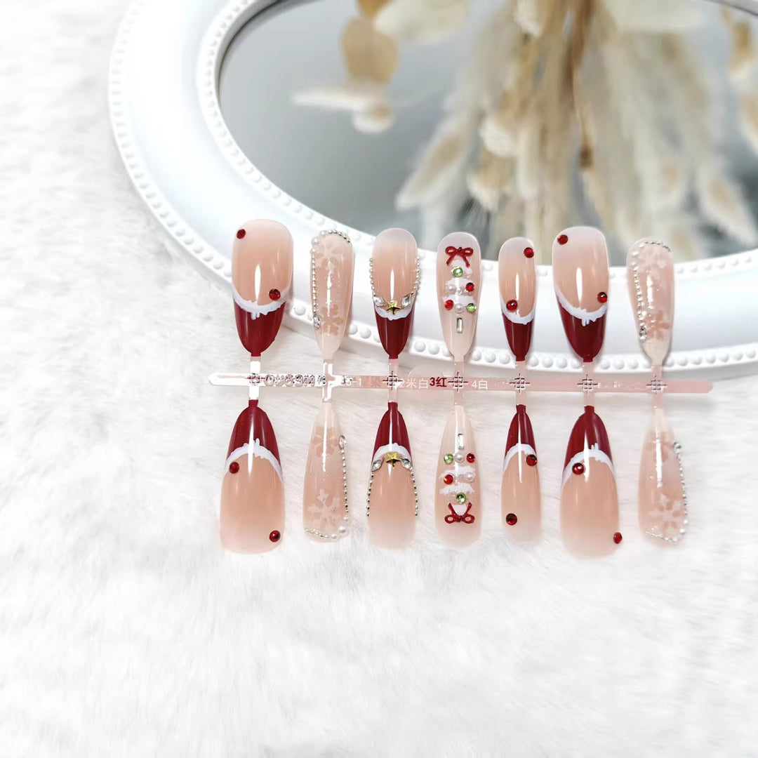 Festive artificial nails with Christmas motifs Stornfield