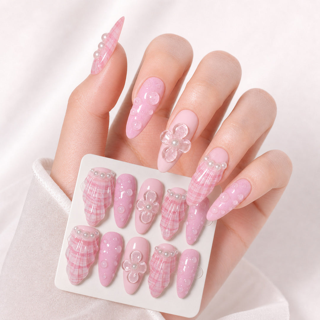 Decorative Press-On Nail Set with Floral Accents Stornfield
