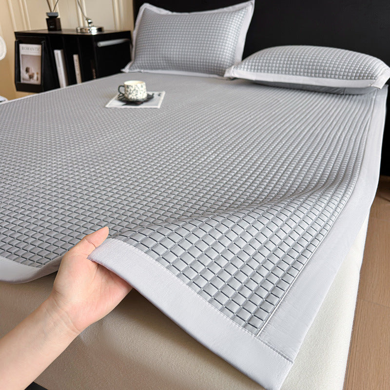 Waterproof mattress protector fitted sheet with breathable PU coating and extra deep pocket