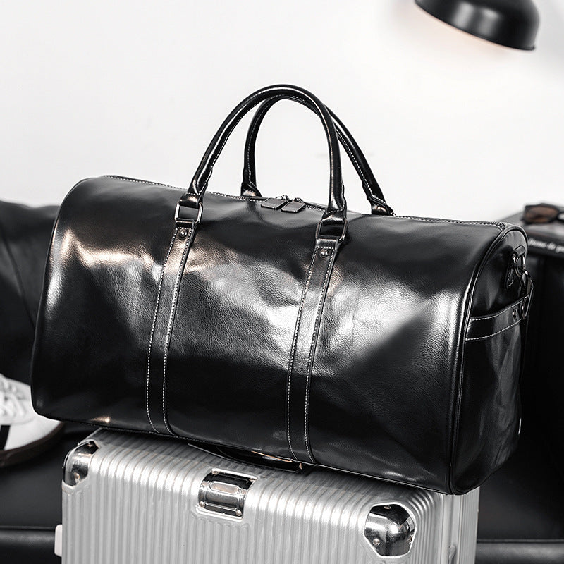 Elegant Leather Travel Bag Stornfield