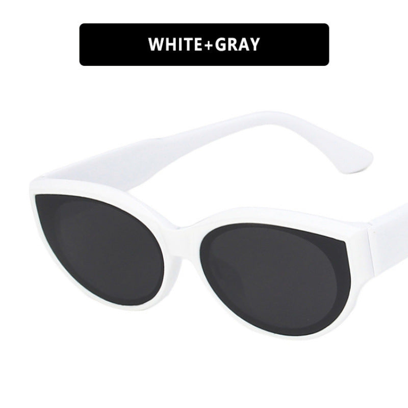 Women Cat-Eye Sunglasses with striking pattern Stornfield