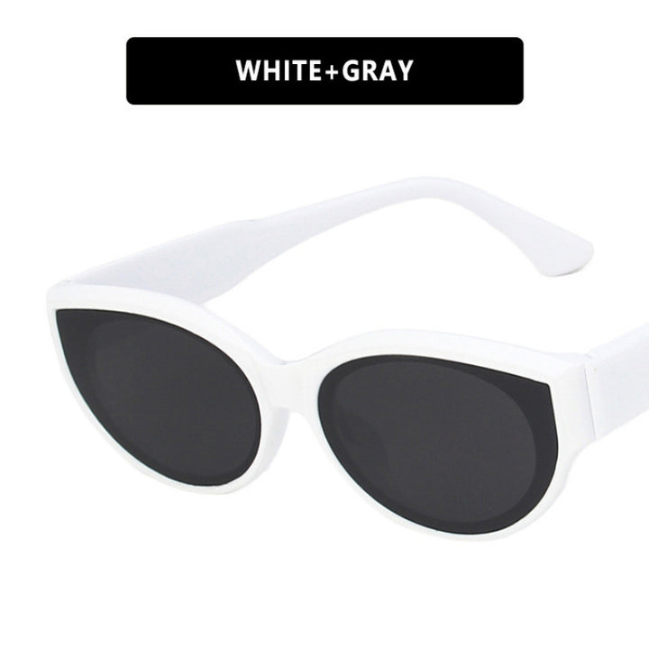 Women Cat-Eye Sunglasses with striking pattern Stornfield