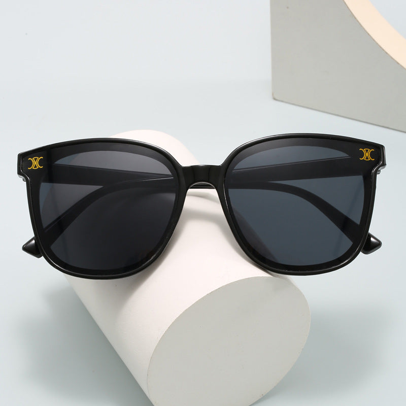 Ladies fashionable oversized sunglasses with high UV protection Stornfield