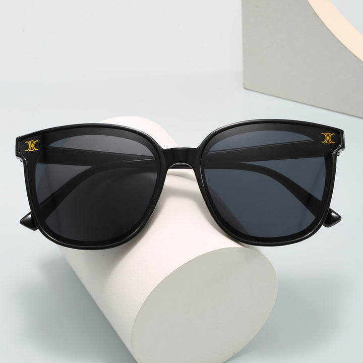 Ladies fashionable oversized sunglasses with high UV protection Stornfield