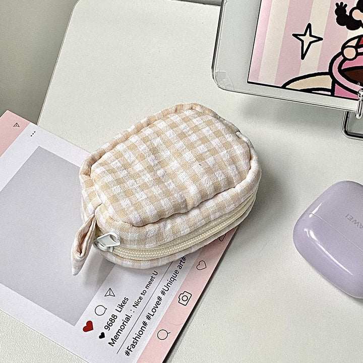Handmade cosmetic bag in gingham design Stornfield