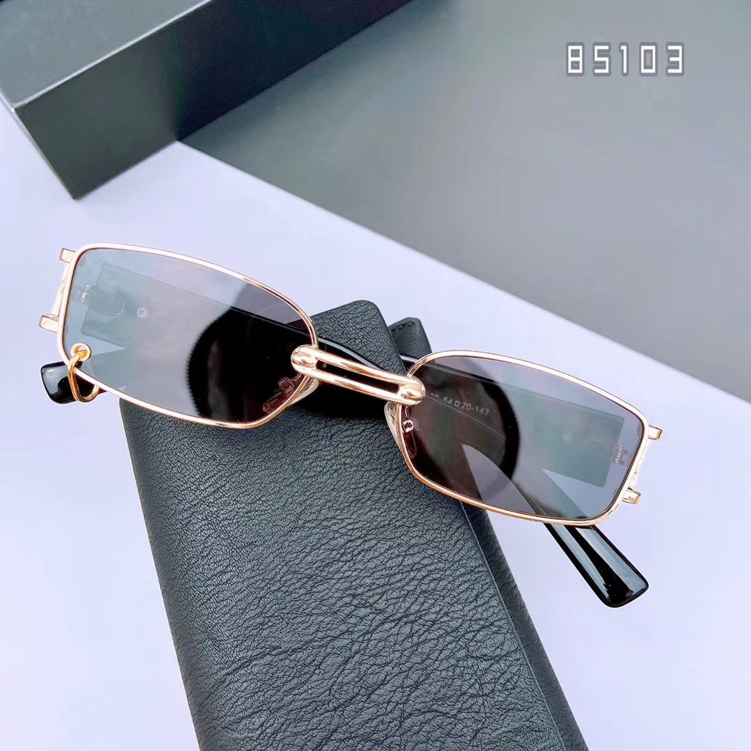 Fashionable sunglasses with unique rectangular frame Stornfield