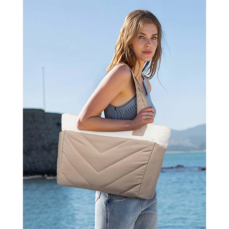 Multifunctional everyday bag with detachable cosmetic bag Stornfield