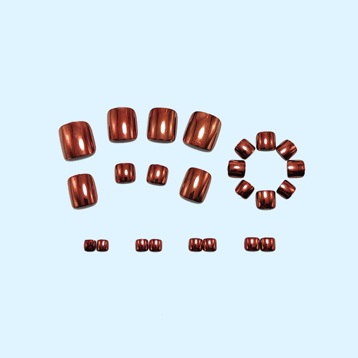 Nail art design with high gloss effect Stornfield