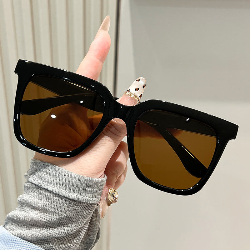 Women's oversized sunglasses with matte frame Stornfield