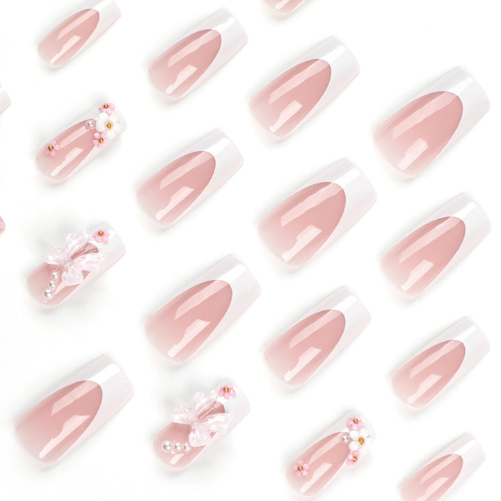 Artificial nail set with romantic 3D flowers and bow decorations Stornfield