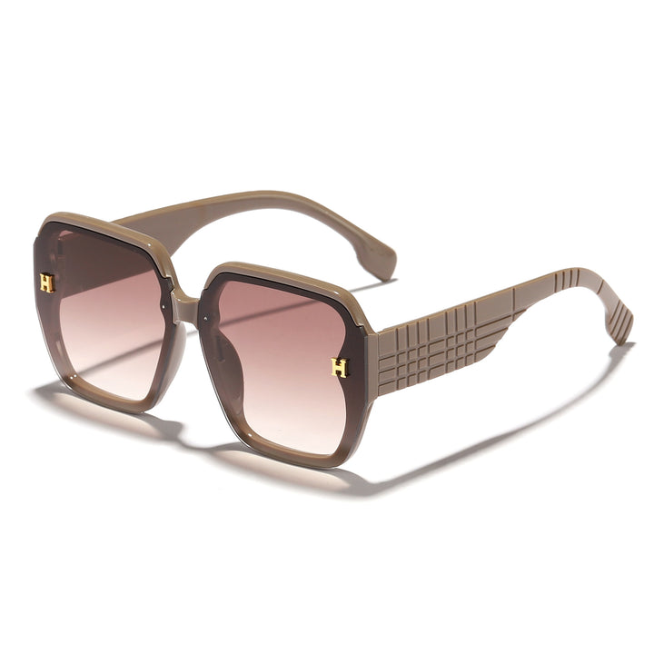 Women's fashionable sunglasses with square frame and trendy lenses Stornfield