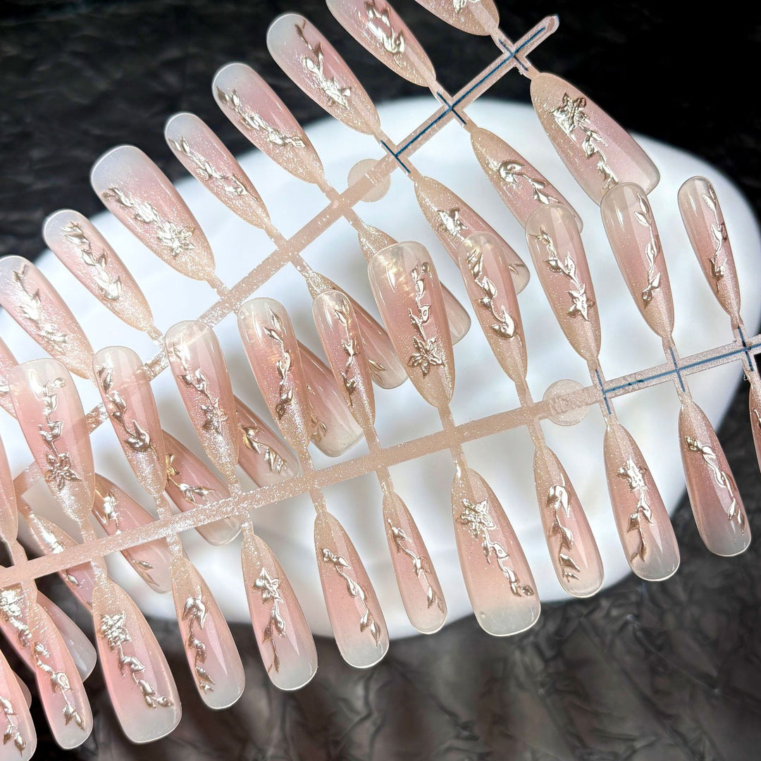 Luxe Press-On Nail Art Set