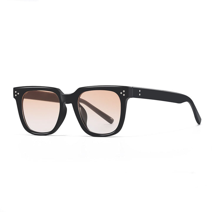 Ladies fashionable sunglasses with sturdy frame and UV protection Stornfield