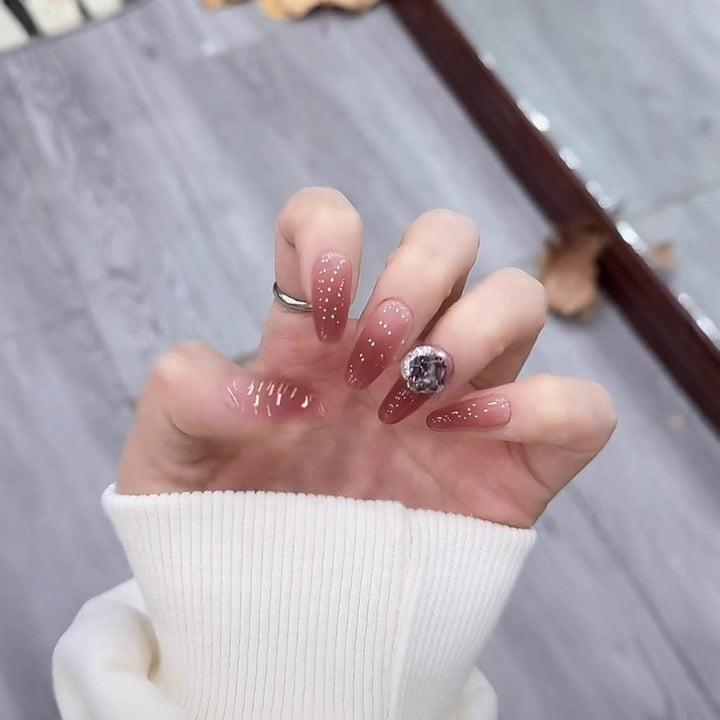 Glamorous Press-On Nail Set Stornfield