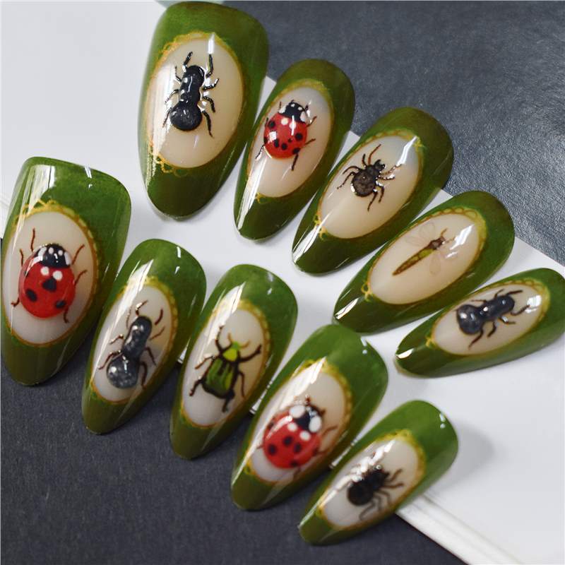 Artistic Bug-Inspired Press-On Nail Extensions Stornfield