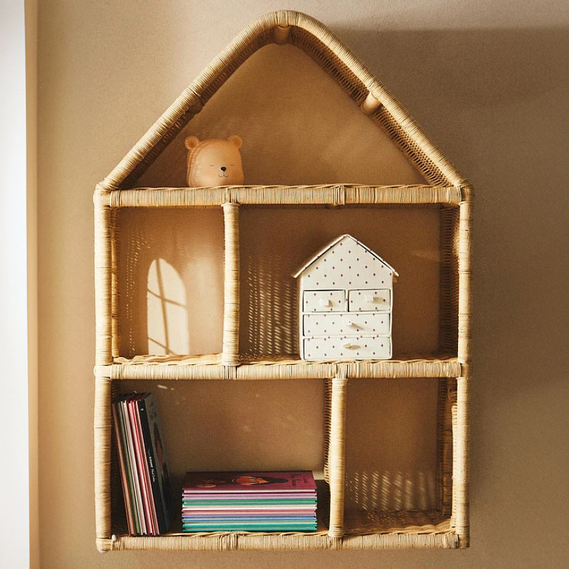 Wall shelf in house design Stornfield