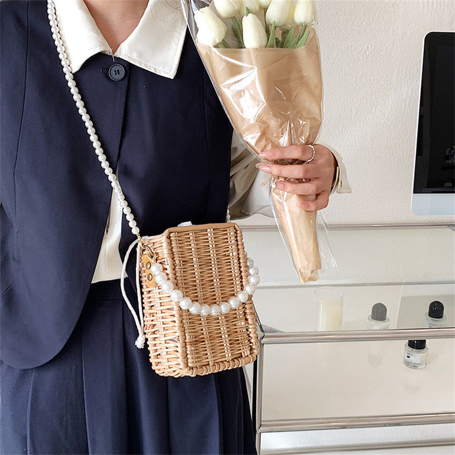 Women's Trendy Basket Bag with Pearl Chain Stornfield