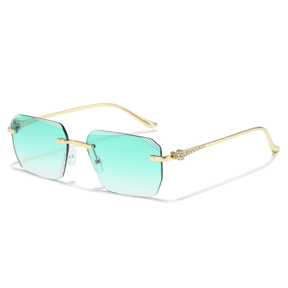 Fashion-Forward Geometric Shield Sunglasses Stornfield