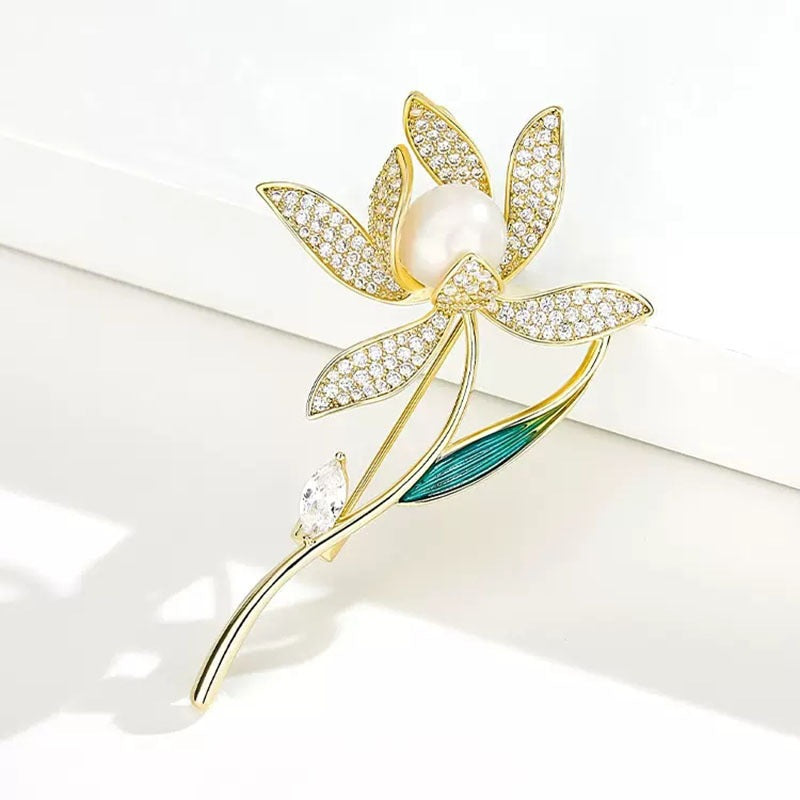Exquisite Flower Brooch Stornfield