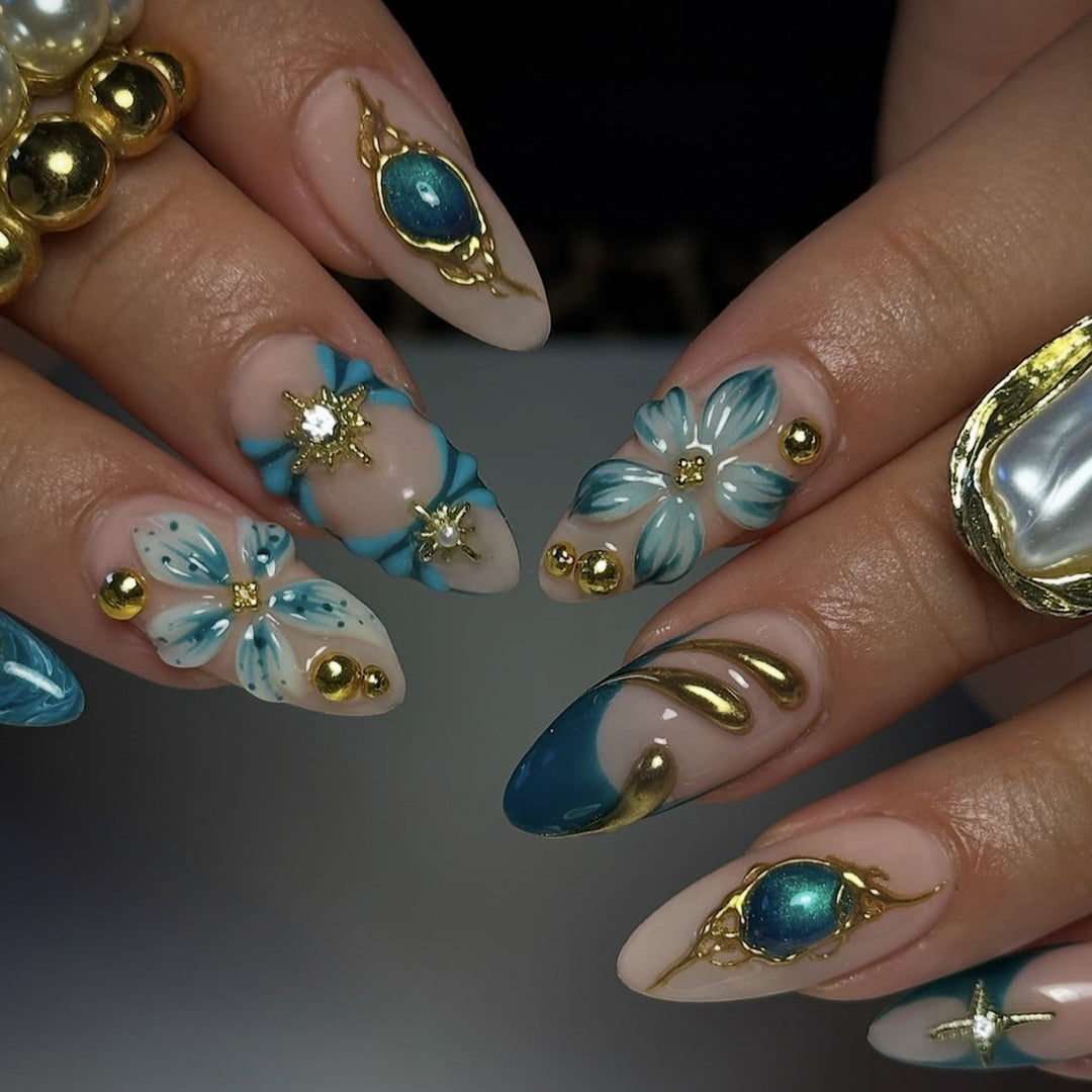 Creative Nail Art Set with Elaborate Flower and Gold Decorations Stornfield