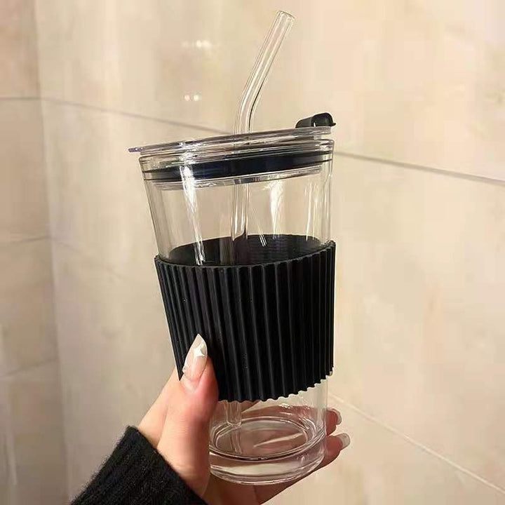 Women's multifunctional drinking cups with integrated silicone cover and hygienic lid Stornfield
