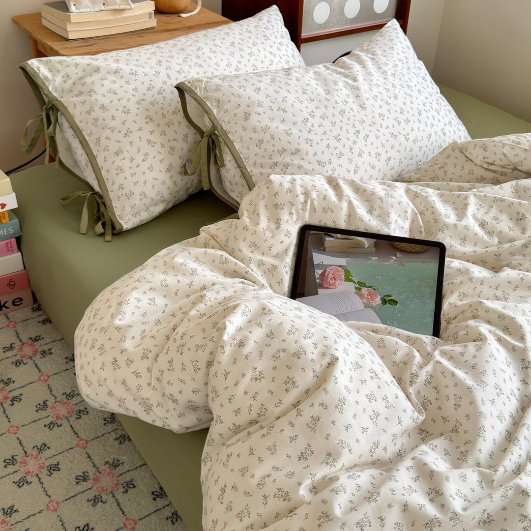 Floral Tie-Closure Cotton-Blend Duvet Cover Set with Ruffled Edge Pillow Shams