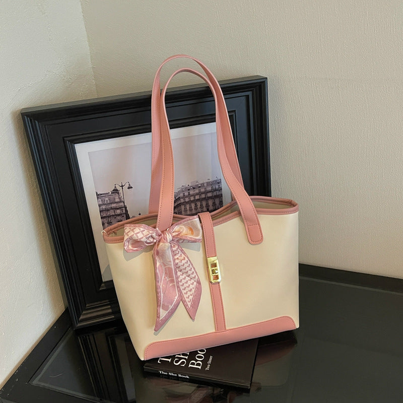 Elegant Classic Tote Bag