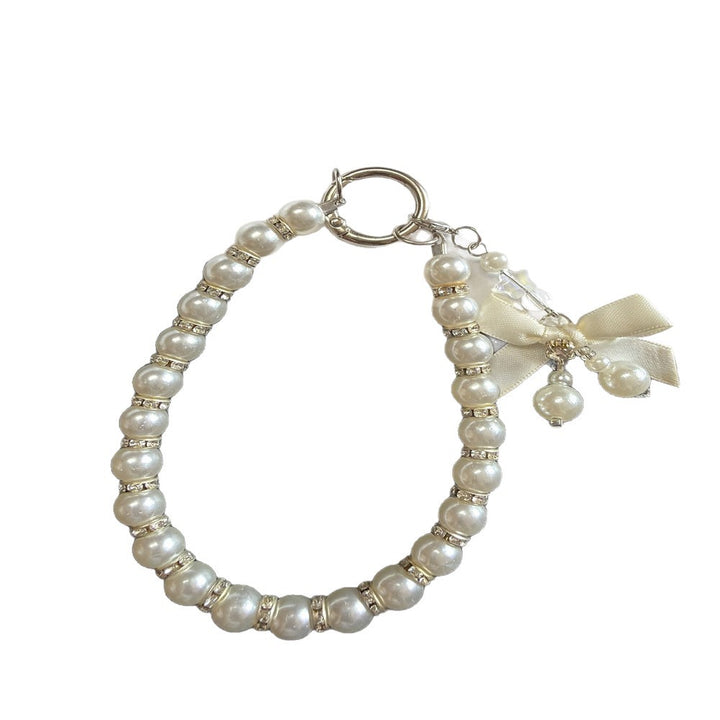 Elegant Pearled Charm Keychain Stornfield