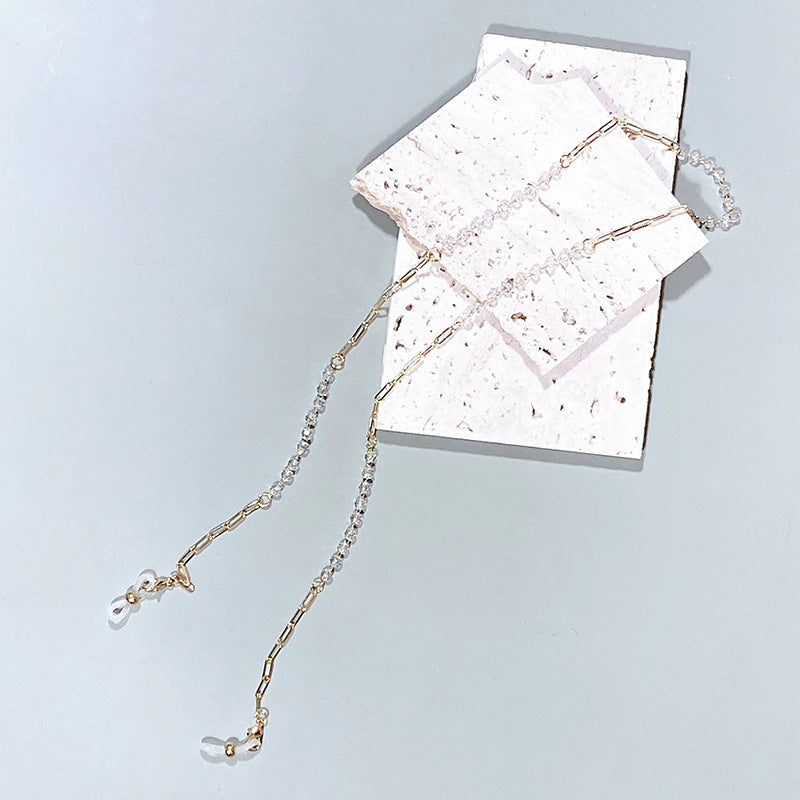 Fashionable Jewelry Holder Chain Made of Glossy Metal Stornfield