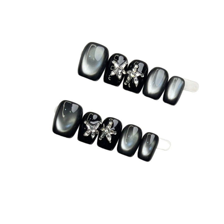 Sparkling Decorative Press-On Nail Set
