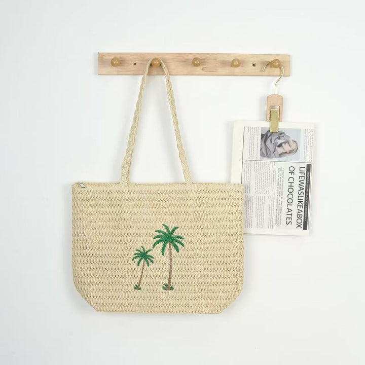 Beach bag with handcrafted palm pattern Stornfield