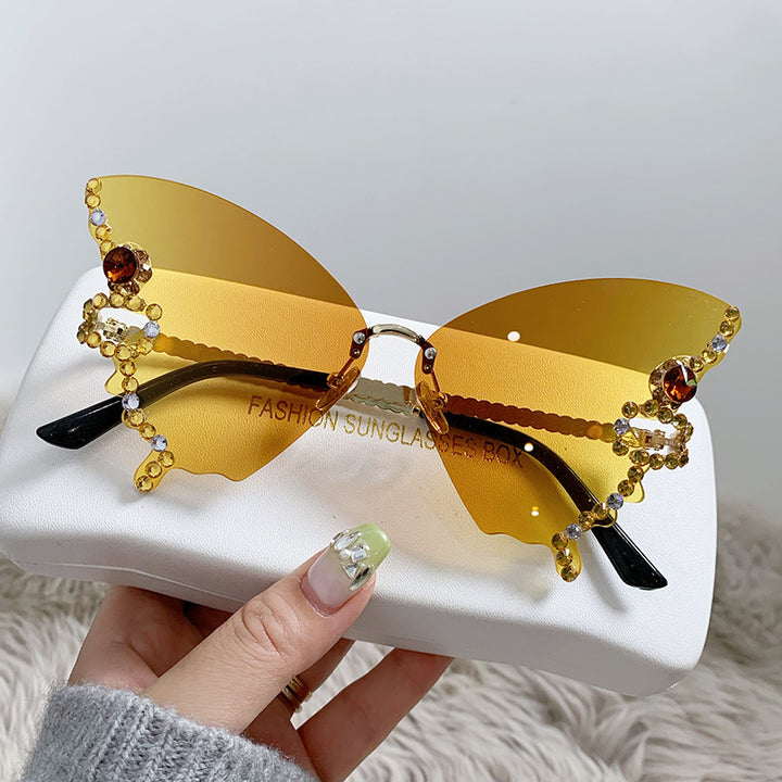 Ladies extravagantly designed sunglasses Stornfield
