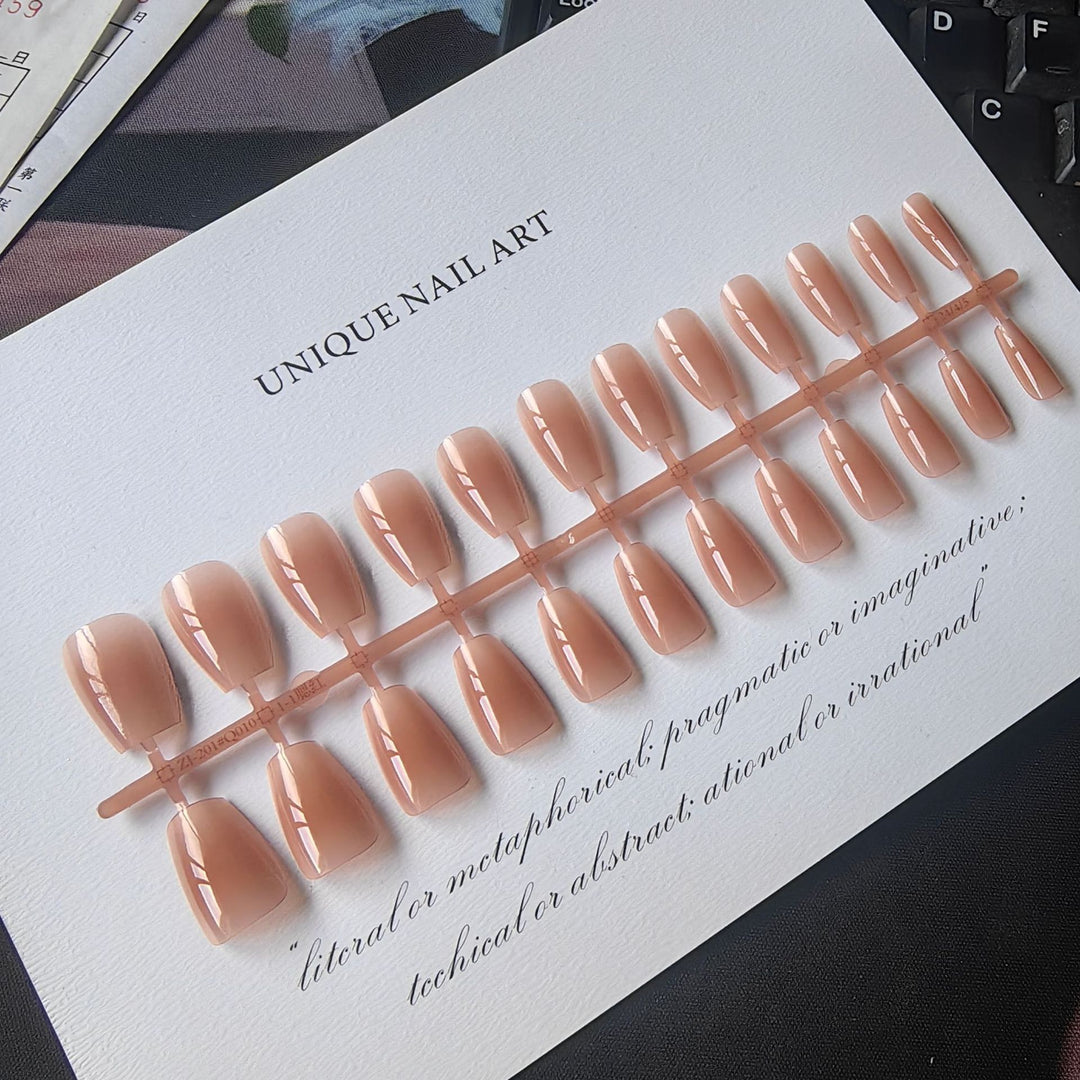 High-Quality Artificial Nail Form Stornfield