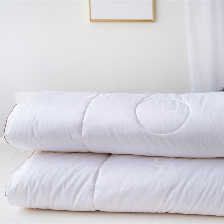 Lightweight Hypoallergenic Down-Alternative Comforter with Circular Quilted Pattern