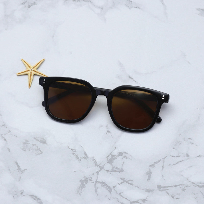 Fashion-Forward Oversized Square Sunglasses Stornfield
