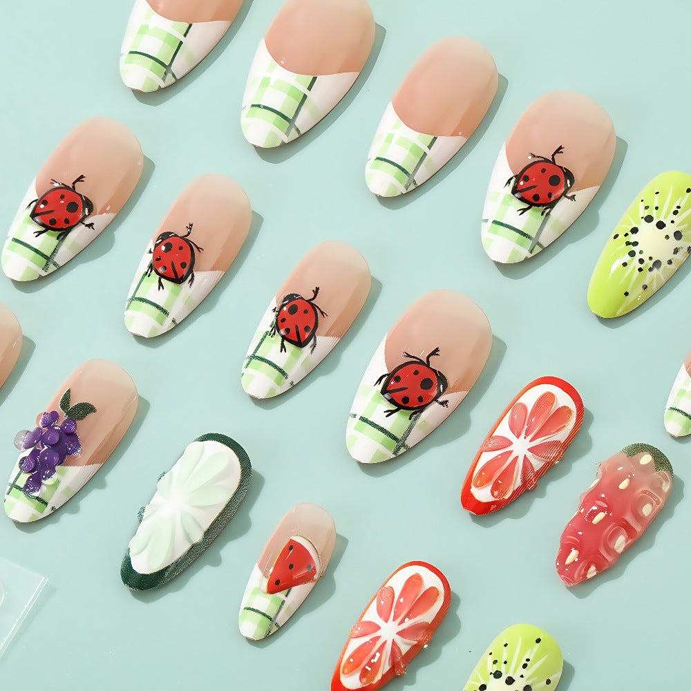 Creative and cheerful art nails Stornfield