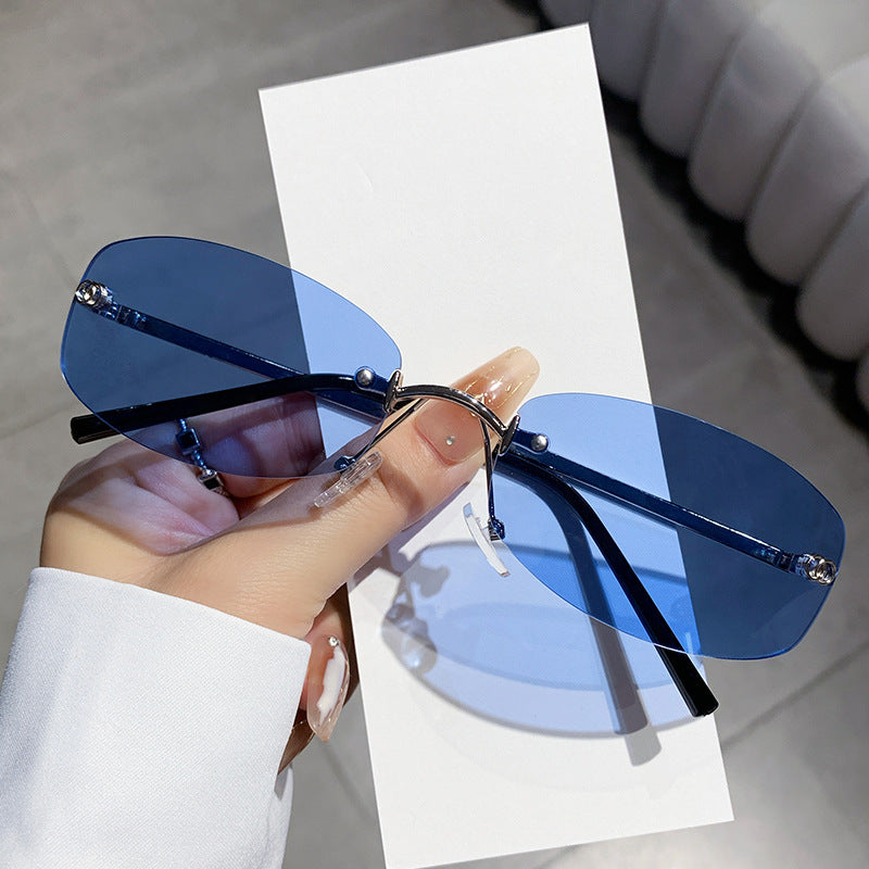 Women's fashionable sunglasses with elegant, narrow frame Stornfield