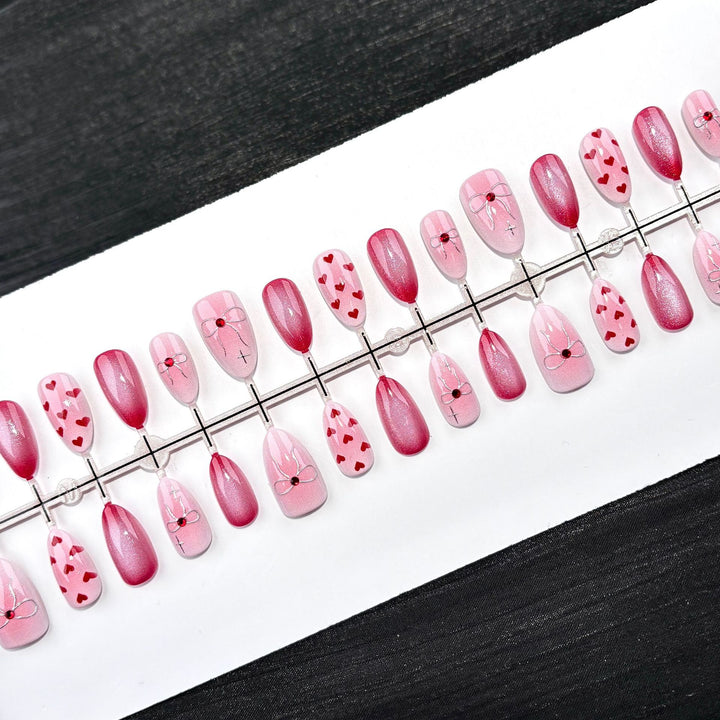 Elegant Polka Dot and Lace Press-On Nail Set