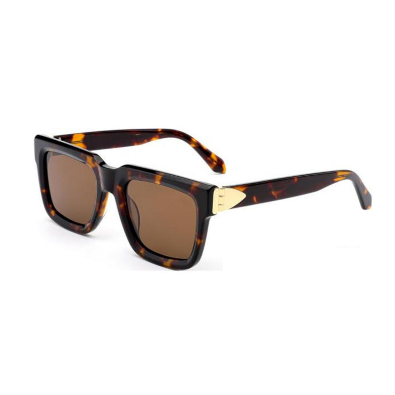 Women's modern oversized sunglasses with elegant frame Stornfield