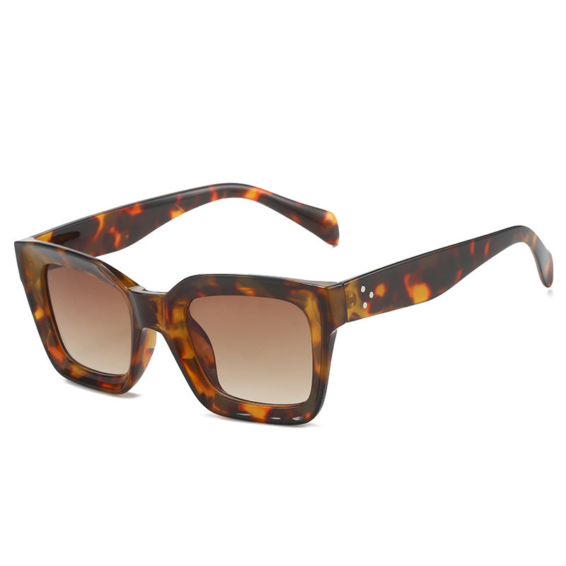 Ladies fashionable square sunglasses with elegant, wide frame Stornfield