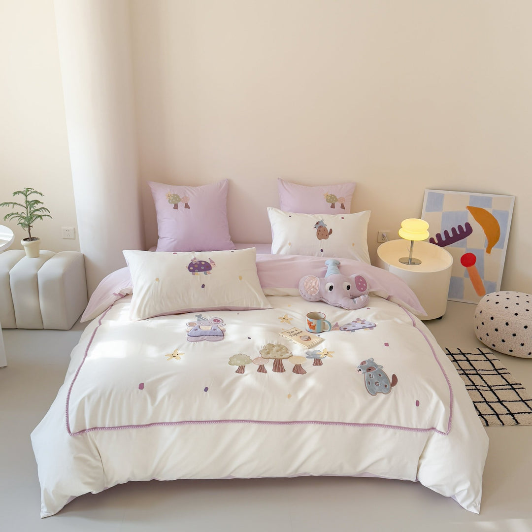 Crocodile Appliqué Cotton Duvet Cover Bedding Set with Plush Accent Pillow