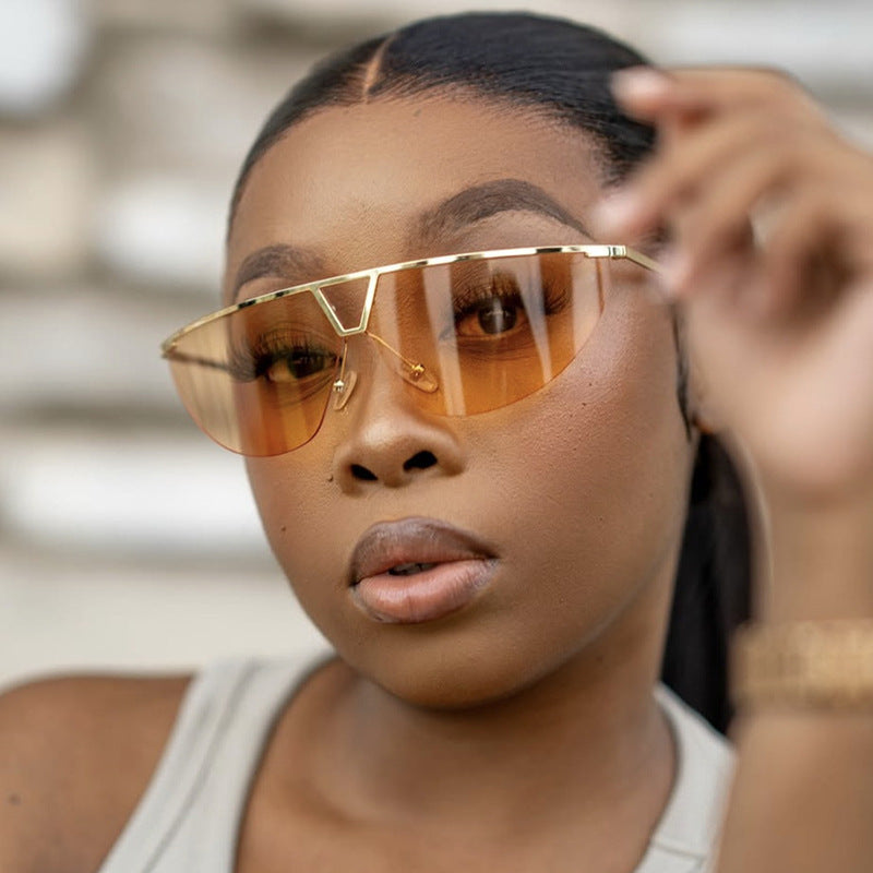 Women's futuristic sunglasses with protective metal frame Stornfield