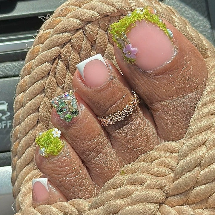 Nail art set with holographic effect Stornfield