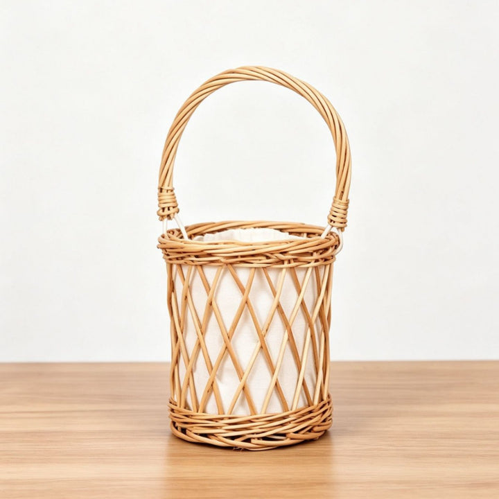 Handcrafted willow basket with cotton lining Stornfield